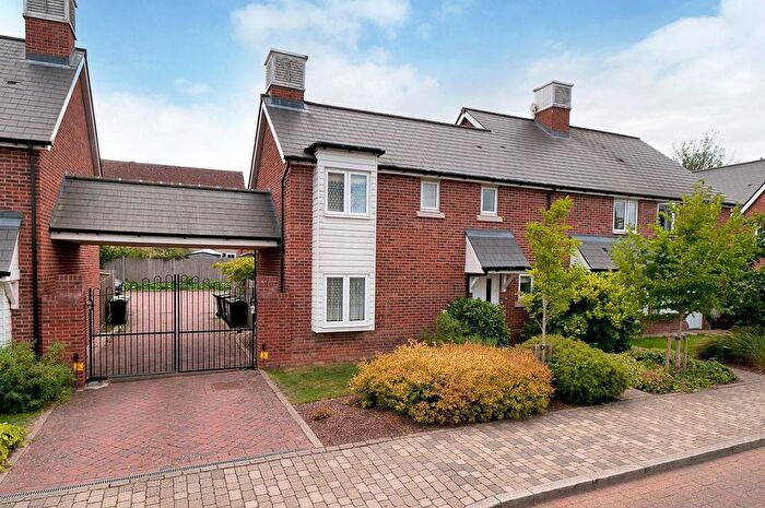 2 Bedroom Semi Detached House To Rent In Queen Street, Kings Hill, West Malling, ME19