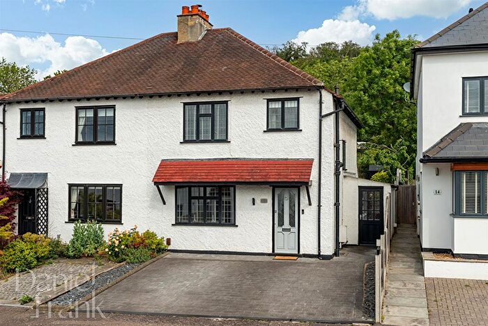 3 Bedroom Semi-Detached House For Sale In Woodland Road, Loughton, IG10
