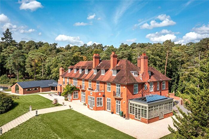 7 Bedroom Detached House To Rent In Frensham Vale, Lower Bourne, Farnham, Surrey, GU10