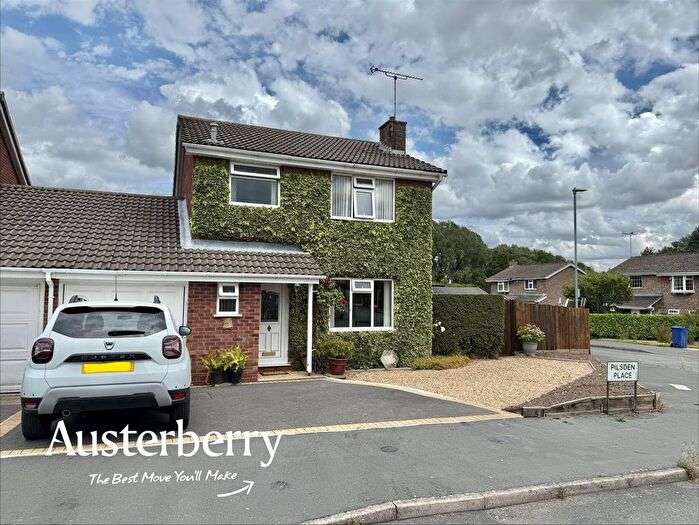 3 Bedroom Link Detached House For Sale In Pilsden Place, Meir Park, Stoke-On-Trent, ST3