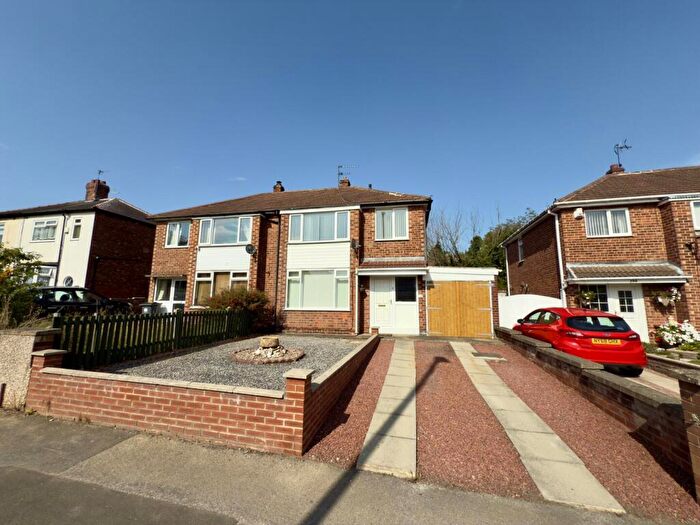 3 Bedroom Semi-Detached House For Sale In West Auckland Road, Darlington, DL3