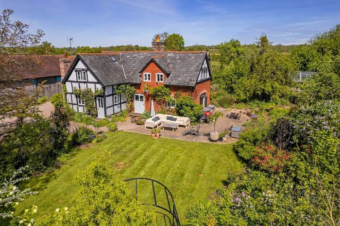 4 Bedroom Property For Sale In Logaston Common, Woonton, Hereford, HR3