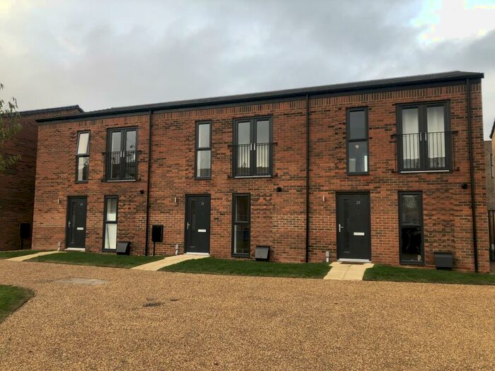 3 Bedroom House To Rent In Shergar Way, Salford, M6