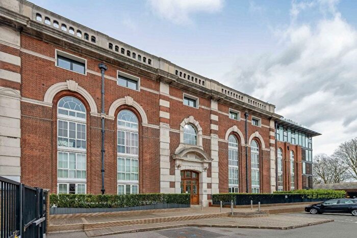 1 Bedroom Flat To Rent In Great West Road, London, W6