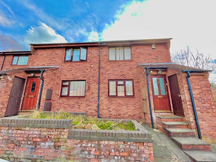 1 Bedroom Flat To Rent In Walesby Court, Leeds, LS16