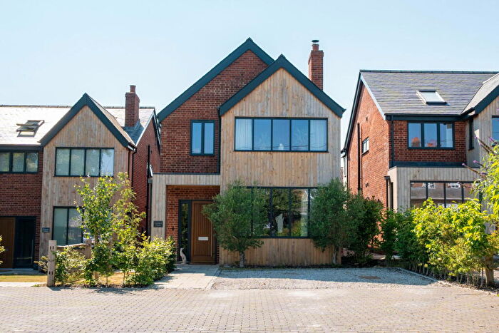 3 Bedroom Detached House For Sale In Pardown, Oakley, Basingstoke, RG23