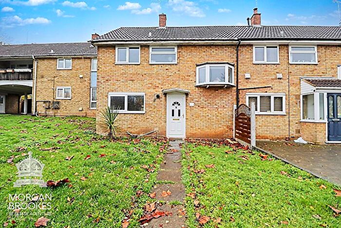 3 Bedroom Terraced House For Sale In Pin Mill, Basildon, SS14