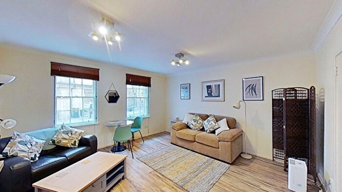 1 Bedroom Flat To Rent In Websters Land, Grassmarket, Edinburgh, EH1