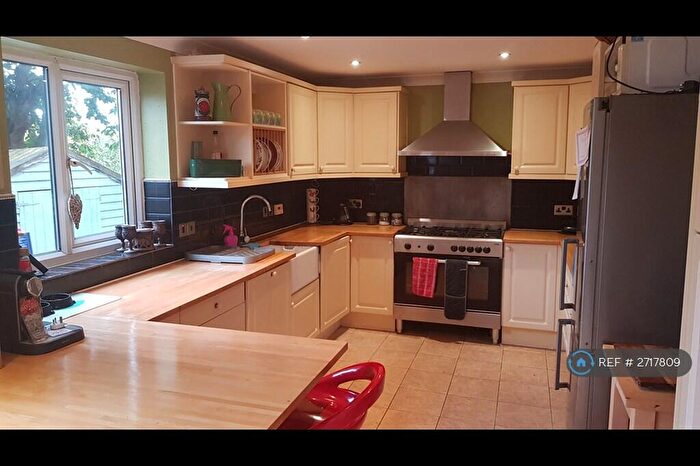 4 Bedroom Semi Detached House To Rent In Wesley Avenue, Colchester, CO4