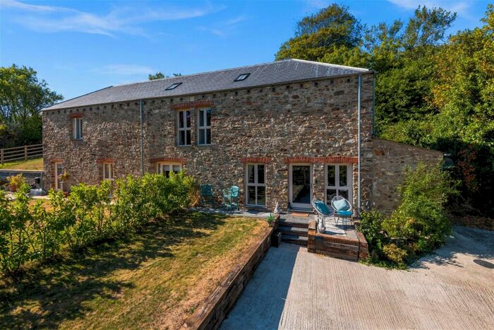 4 Bedroom Barn Conversion For Sale In Harraton Barns, Near Modbury, PL21