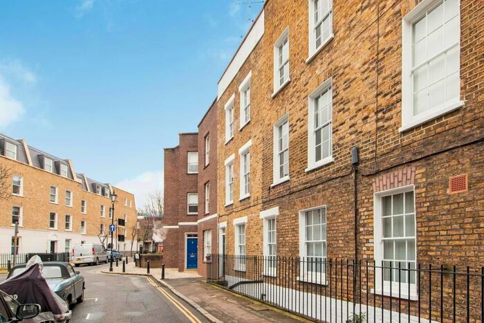 2 Bedroom Flat To Rent In Friend Street, London, EC1V