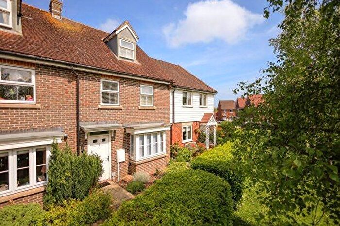 3 Bedroom Terraced House To Rent In Craig Meadows, Lewes, BN8