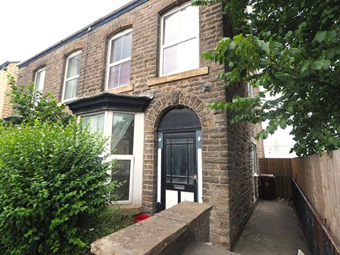 1 Bedroom Flat To Rent In Albion Road, New Mills, SK22