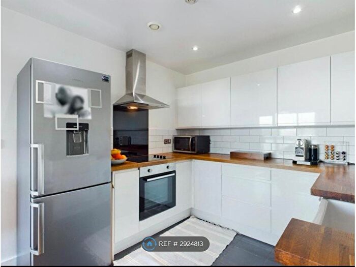 2 Bedroom Flat To Rent In Bradshawgate, Bolton, BL1