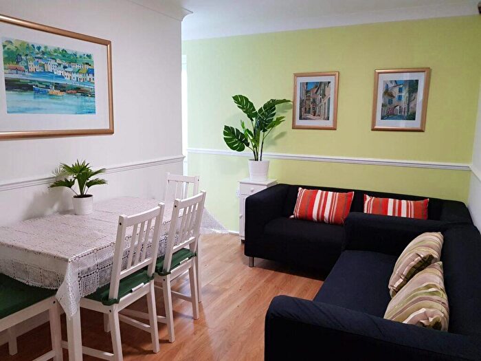 4 Bedroom House To Rent In Hubert Croft, Selly Oak, Birmingham, B29