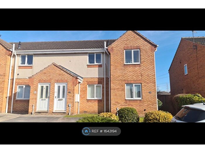 2 Bedroom Flat To Rent In Shakespeare Crescent, Castleford, WF10