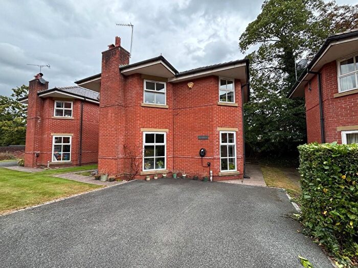 3 Bedroom Detached House For Sale In Wilmslow Road, Didsbury, M20