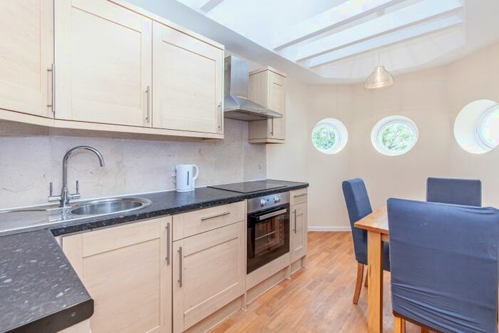 Studio To Rent In Iffley Road, Oxford, OX4