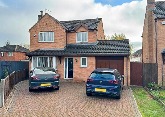3 Bedroom Detached House For Sale In Meissen Avenue, Desborough, Kettering, NN14