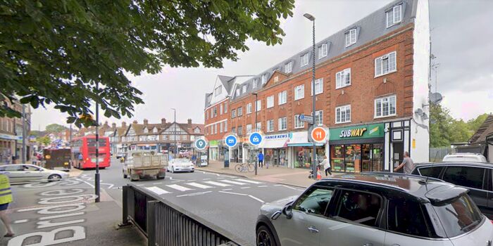 2 Bedroom Flat To Rent In Bridge Street, Pinner, Greater London, HA5