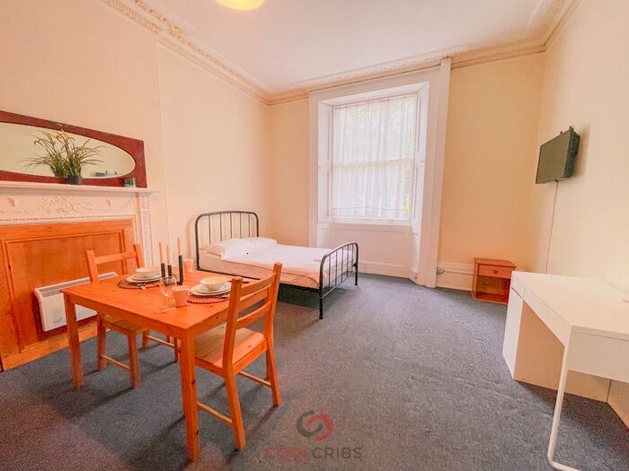 Studio To Rent In Sussex Gardens, Paddington, London, W2