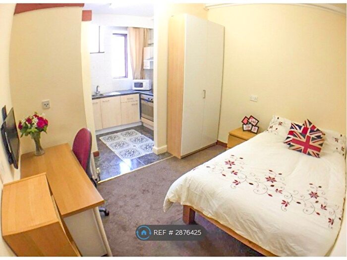 Studio To Rent In Millenium Court, Bradford, BD7