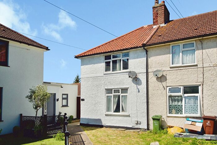 3 Bedroom Terraced House For Sale In Thompson Road, Dagenham, Essex, RM9