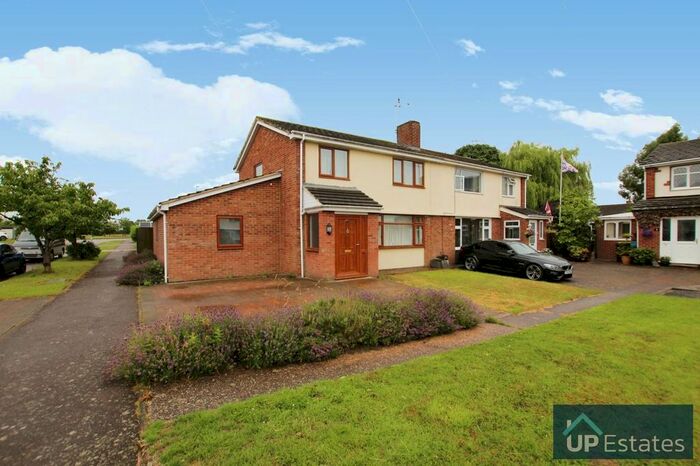 4 Bedroom Semi-Detached House To Rent In Onley Park, Willoughby, Rugby, CV23