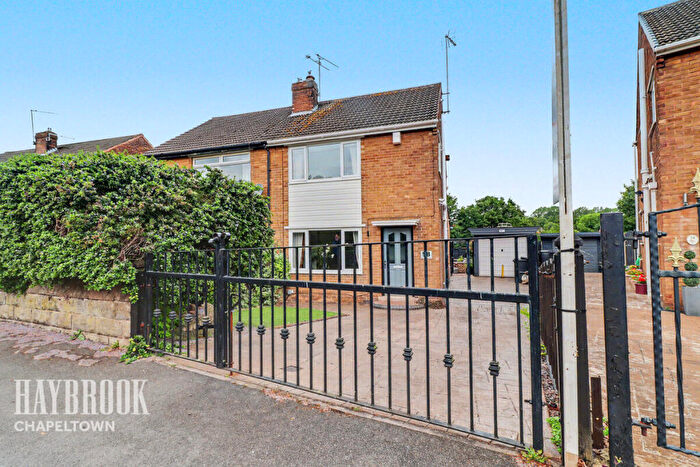 3 Bedroom Semi-Detached House For Sale In Maple Croft Crescent, Wincobank, S9