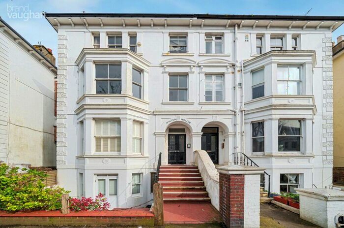 3 Bedroom Flat To Rent In Ventnor Villas, Hove, East Sussex, BN3