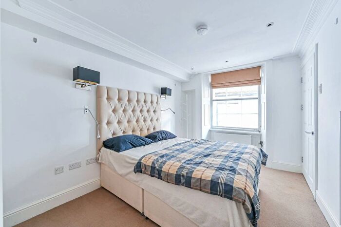 1 Bedroom Flat To Rent In Gloucester Place, Marylebone, London, W1U