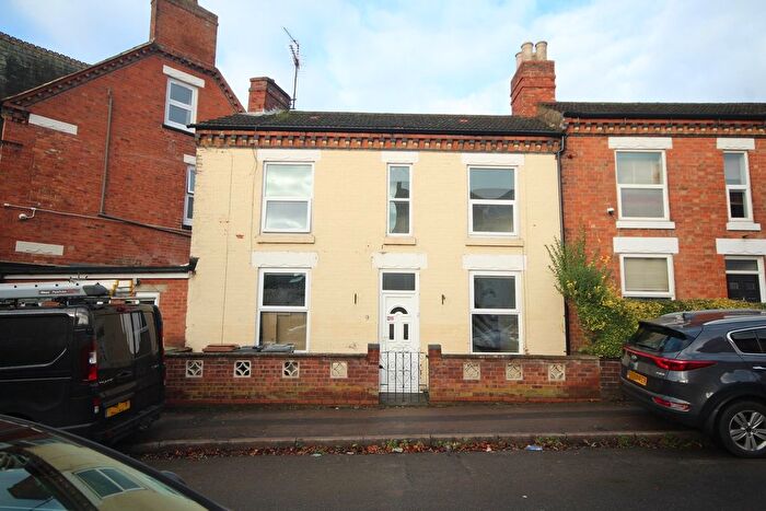 2 Bedroom Terraced House To Rent In Poplar Street, Wellingborough, NN8