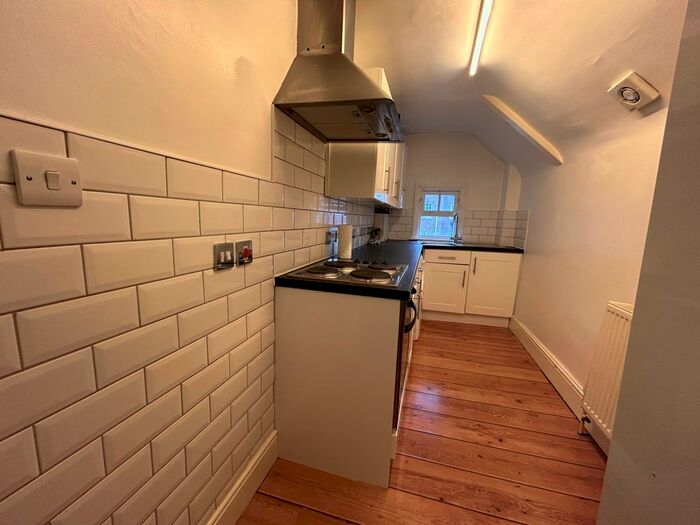 1 Bedroom Flat To Rent In Bull Lane, Gloucester, GL1