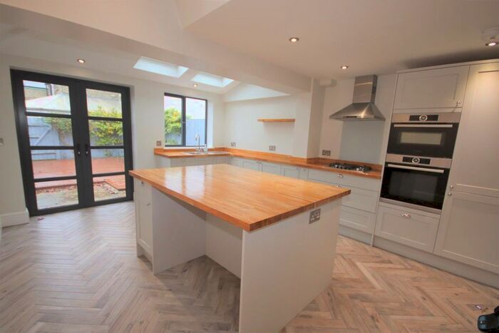 3 Bedroom Property To Rent In Argyle Street, Cambridge, CB1