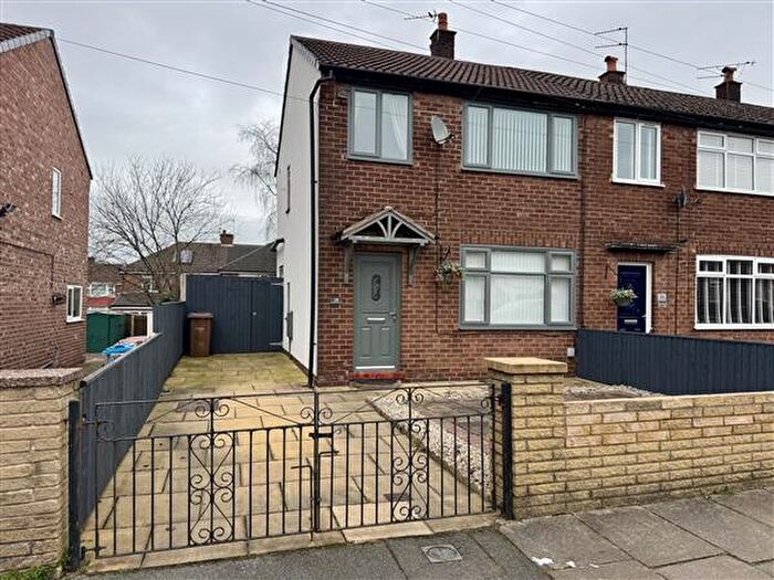 3 Bedroom End Of Terrace House To Rent In Brierley Road West, Manchester, M27