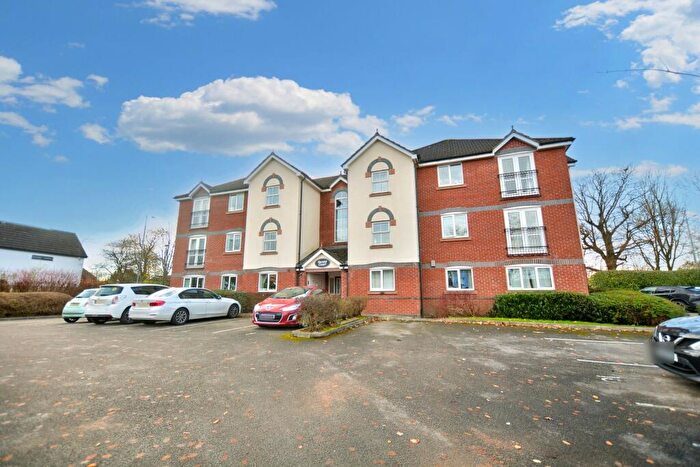 2 Bedroom Flat To Rent In Downes Way, Manchester, M22
