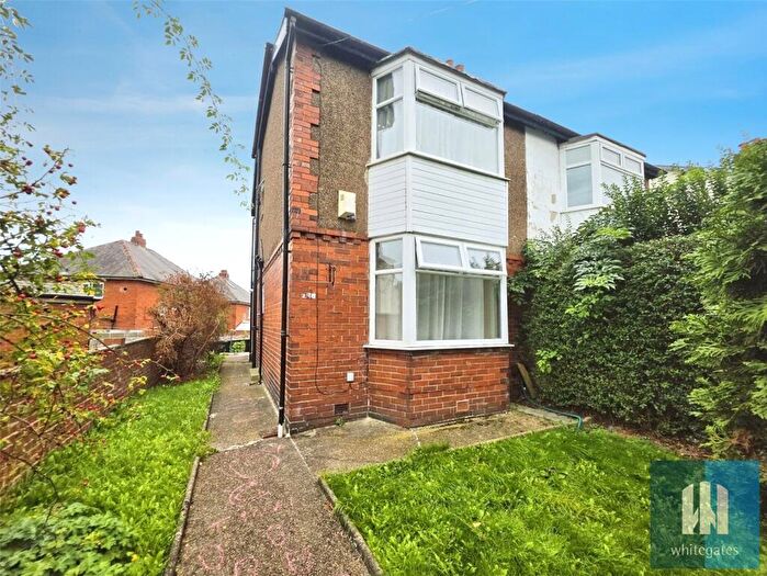 3 Bedroom Semi-Detached House For Sale In Alder Street, Fartown, Huddersfield, HD2