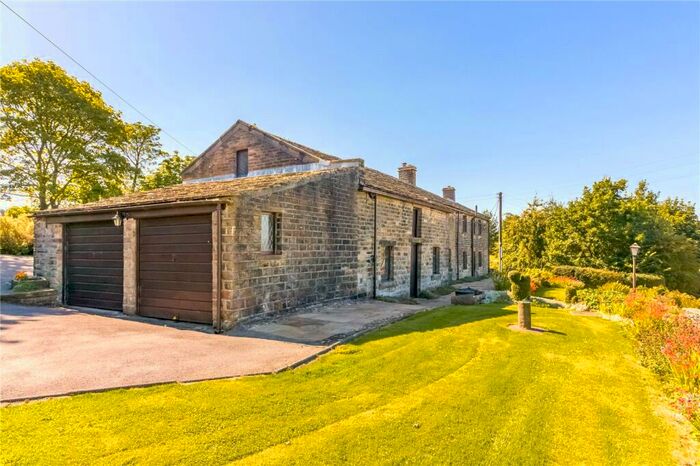 3 Bedroom Detached House For Sale In Penistone Road, Hepworth, Holmfirth, HD9