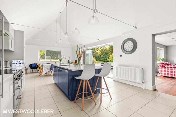 5 Bedroom Detached House For Sale In Barn Hill, Roydon, Harlow, CM19