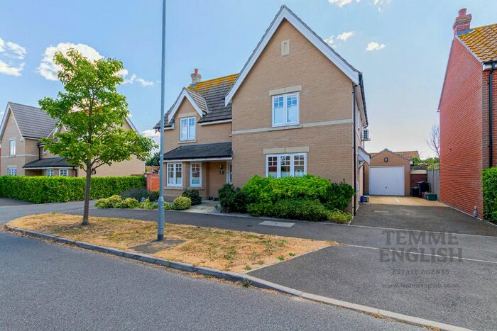 4 Bedroom Detached House For Sale In Abrey Close, Colchester, CO7