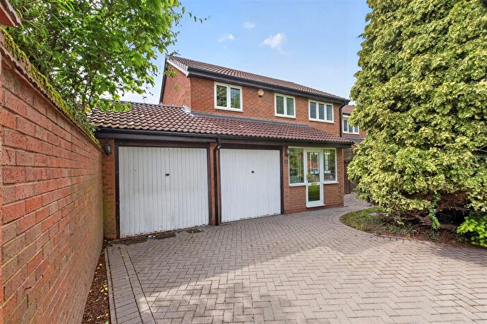 4 Bedroom Detached House For Sale In Bishops Way, Sutton Coldfield, B74
