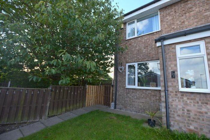 2 Bedroom Semi-Detached House To Rent In Oakworth View, Sheffield, S20