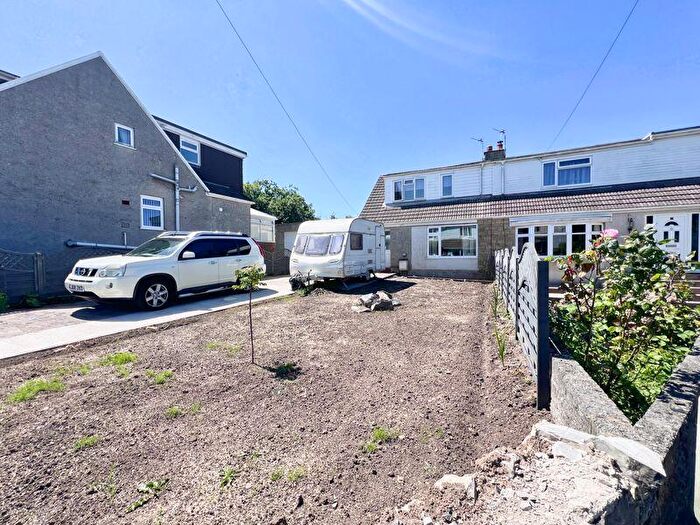 3 Bedroom Semi-Detached Bungalow For Sale In Maes Glas, Cefn Cribwr Bridgend, CF32