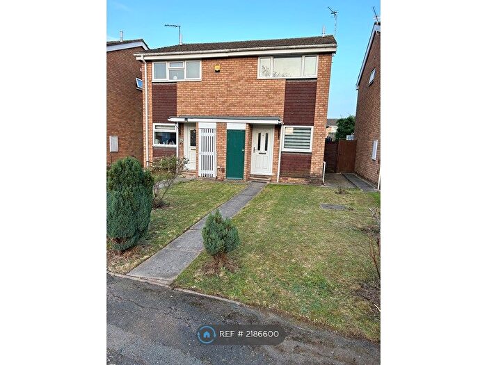 2 Bedroom Semi-Detached House To Rent In Redwood Close, Gloucester, GL1