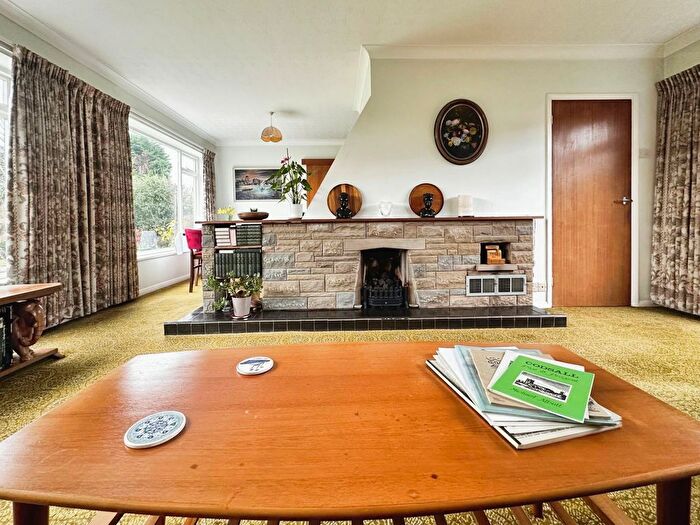 3 Bedroom Detached House For Sale In Canford Crescent, Codsall, Wolverhampton, WV8