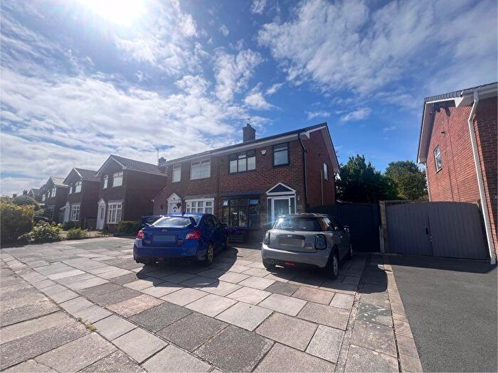 2 Bedroom Semi Detached House To Rent In Golf Open - Dodworth Avenue, Southport - Sleeps, PR8