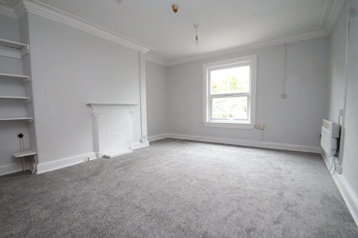 1 Bedroom Flat To Rent In Westfield Terrace, Chapel Allerton, Leeds, West Yorkshire, LS7