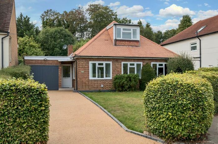 5 Bedroom Bungalow To Rent In Julian Road Orpington, BR6