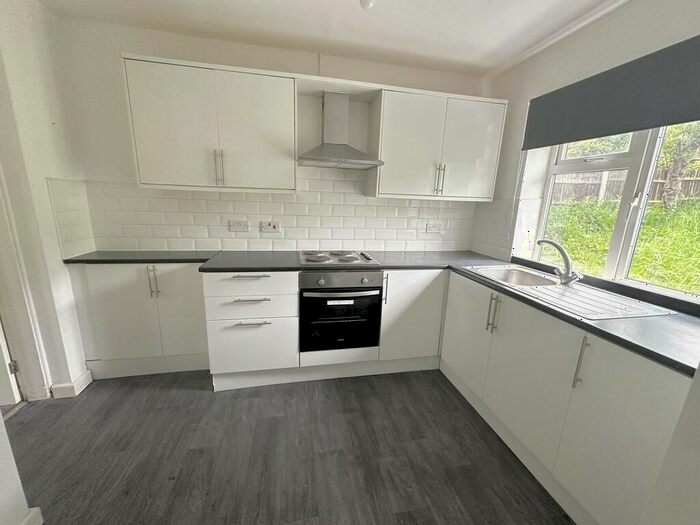 3 Bedroom Semi-Detached House To Rent In Cedar Avenue, Mexborough, Doncaster, S64