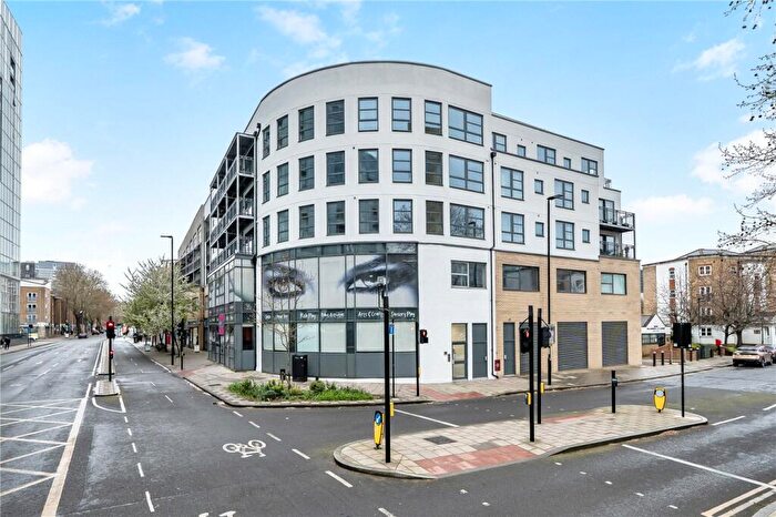 2 Bedroom Apartment For Sale In Meridian Point, Creek Road, Deptford, London, SE8